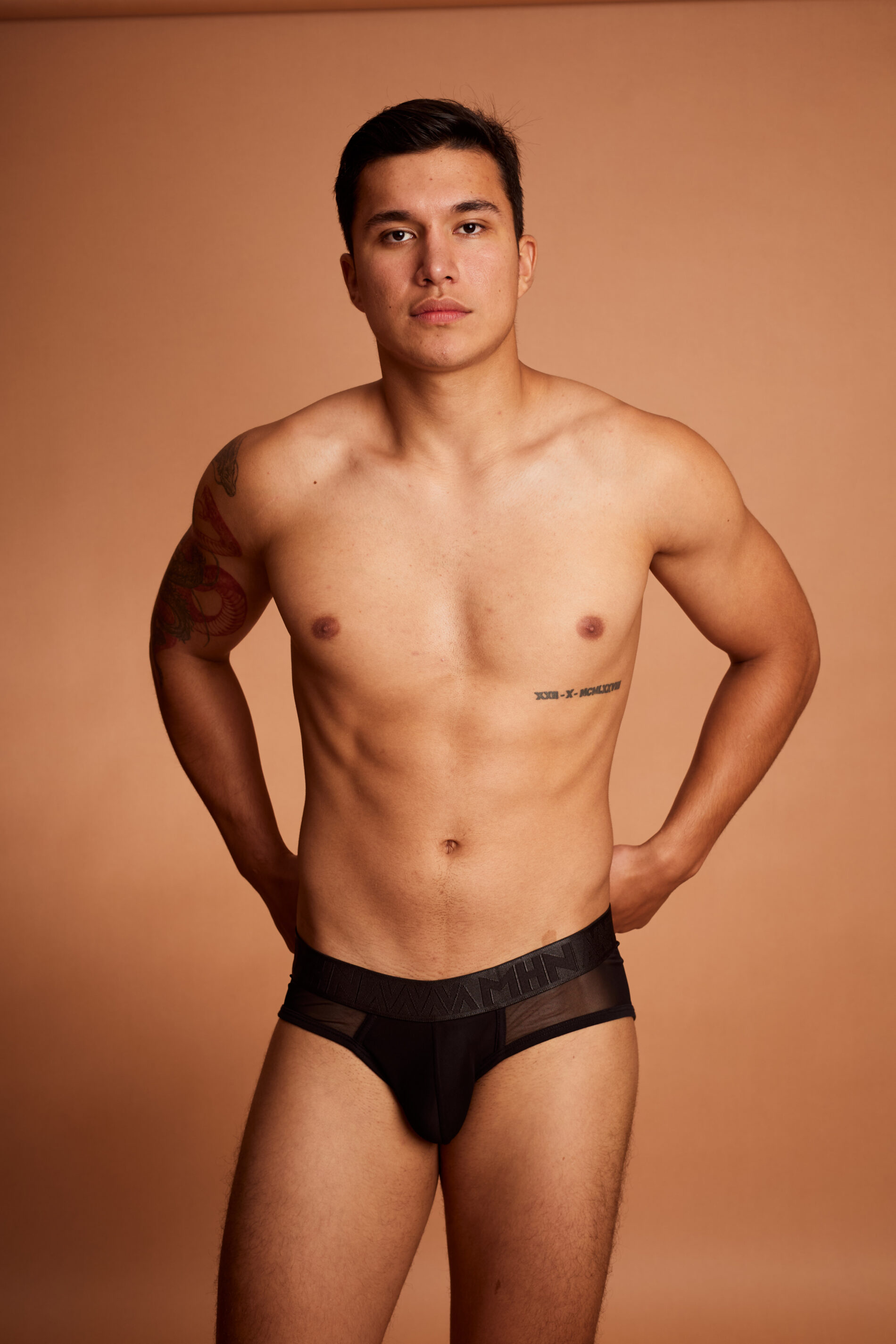 Brief Bikini Malla Negra Media Noche Elástico Negro