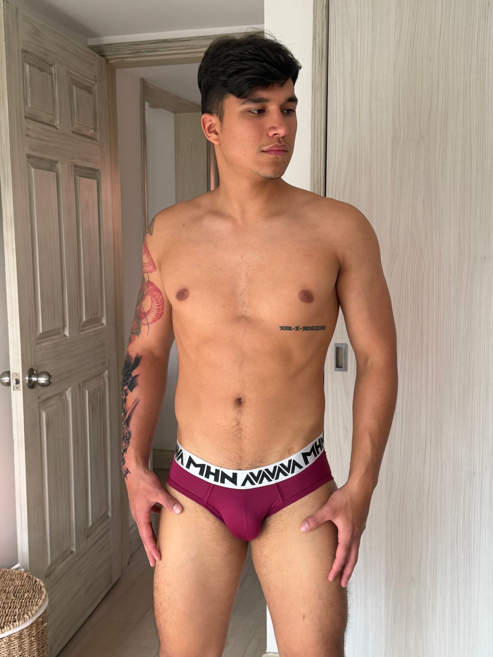 Brief Bikini Uva Elástico Blanco y Negro